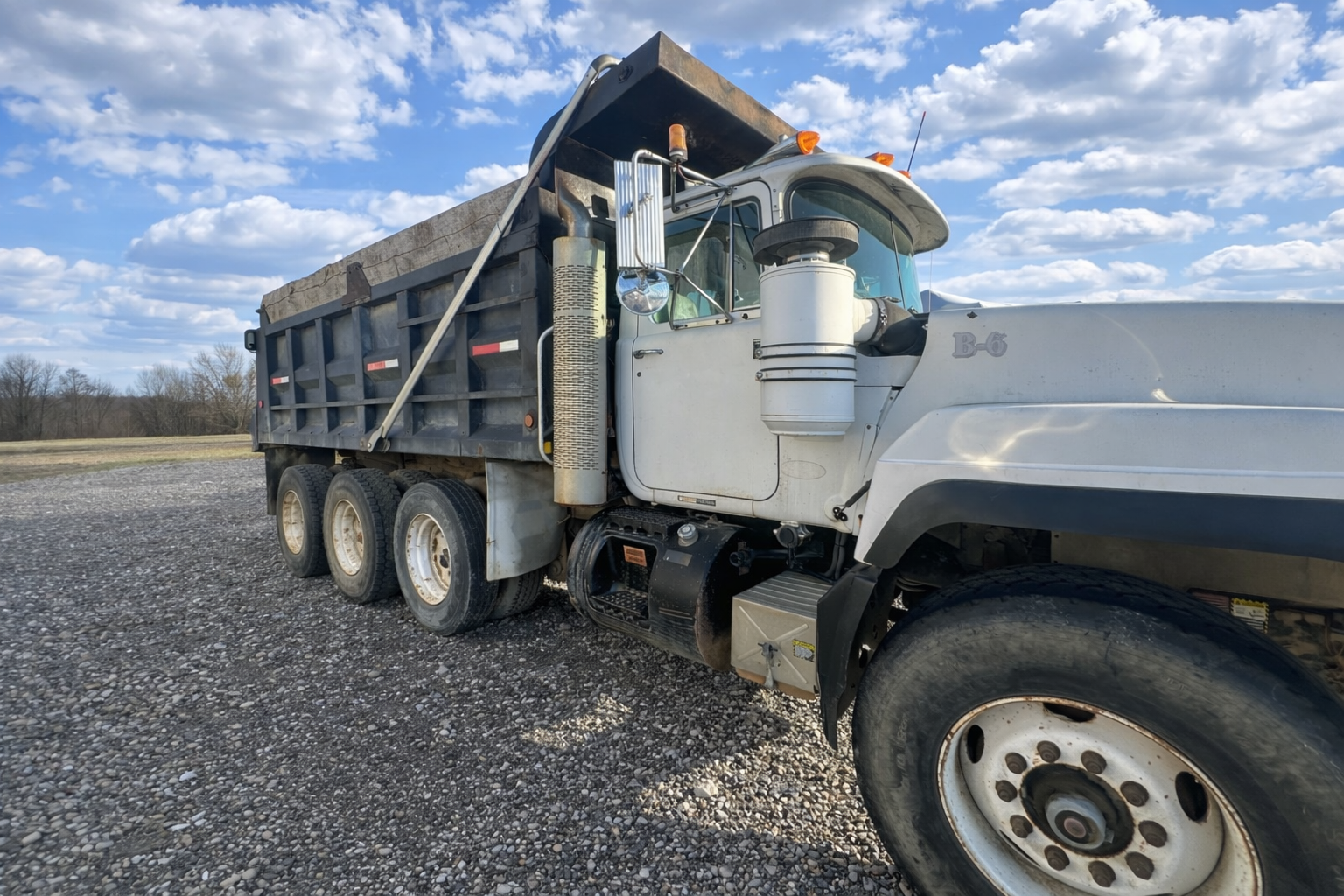 1999 MACK RD690S - Image 7